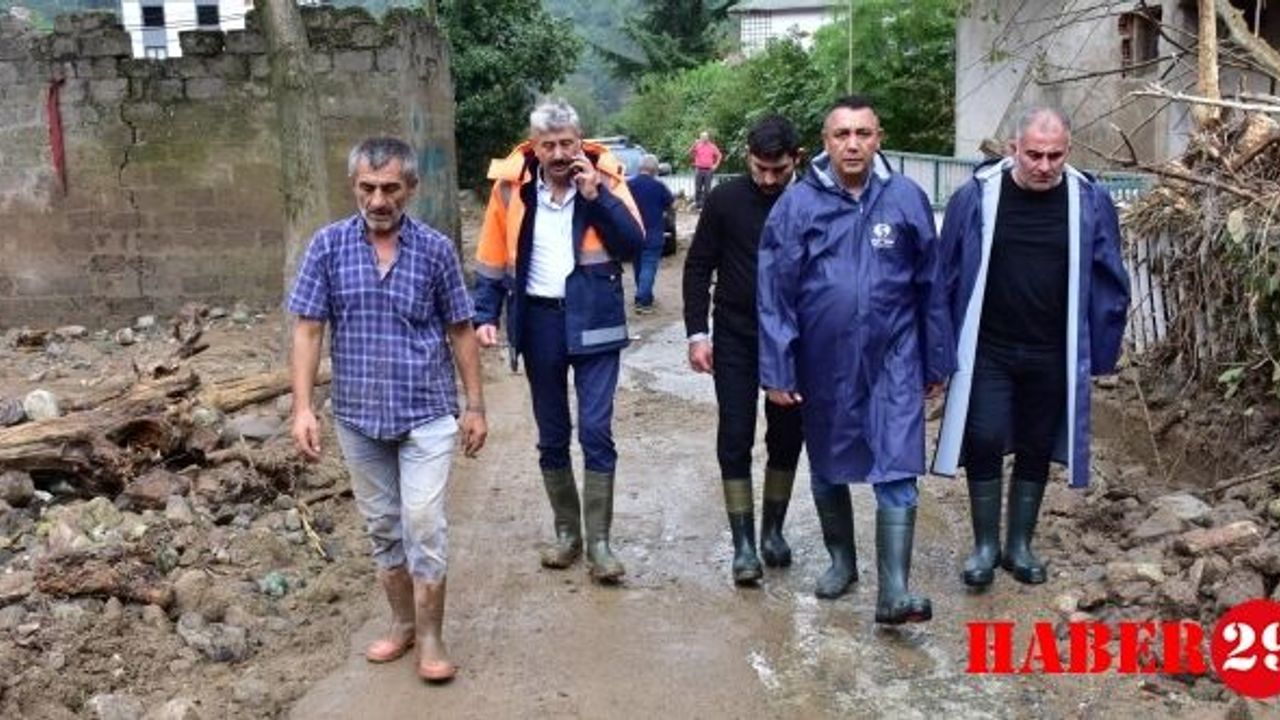 Gümüşhane Belediyesi, Araklı'da Yaşanan Sel Felaketinde Yardıma Koştu