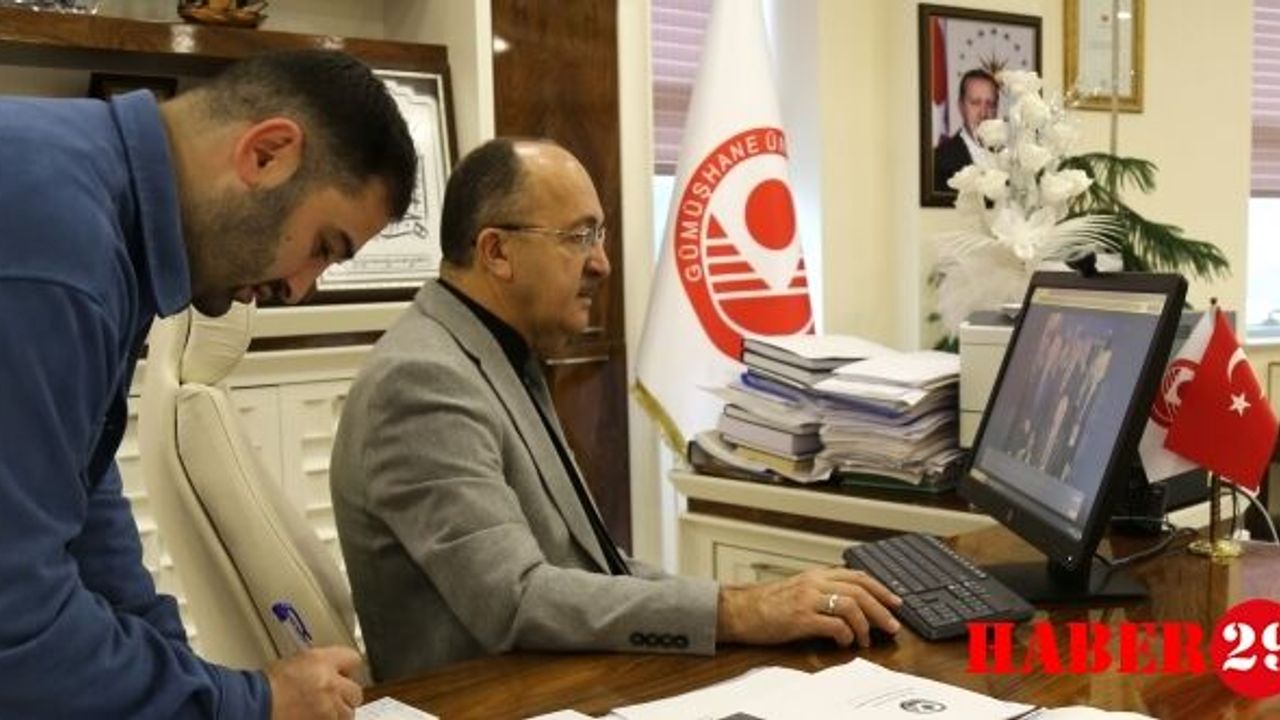 Gümüşhane Üniversitesi Rektörü Prof. Dr. Halil İbrahim Zeybek, “Yılın Kareleri” Oylamasına Katıldı