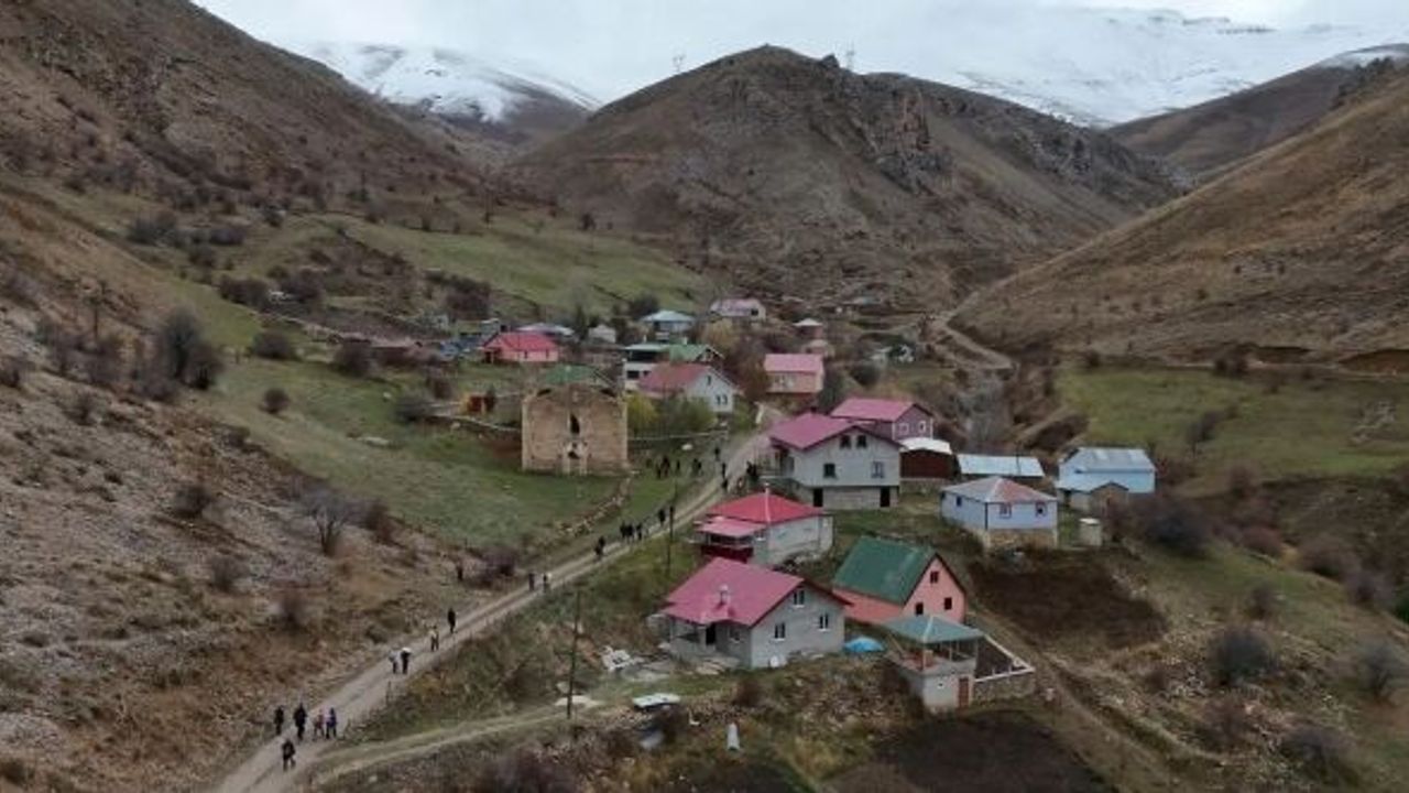 Gümüşhane'nin 'Düş Patikası'ndan eşsiz manzaralar