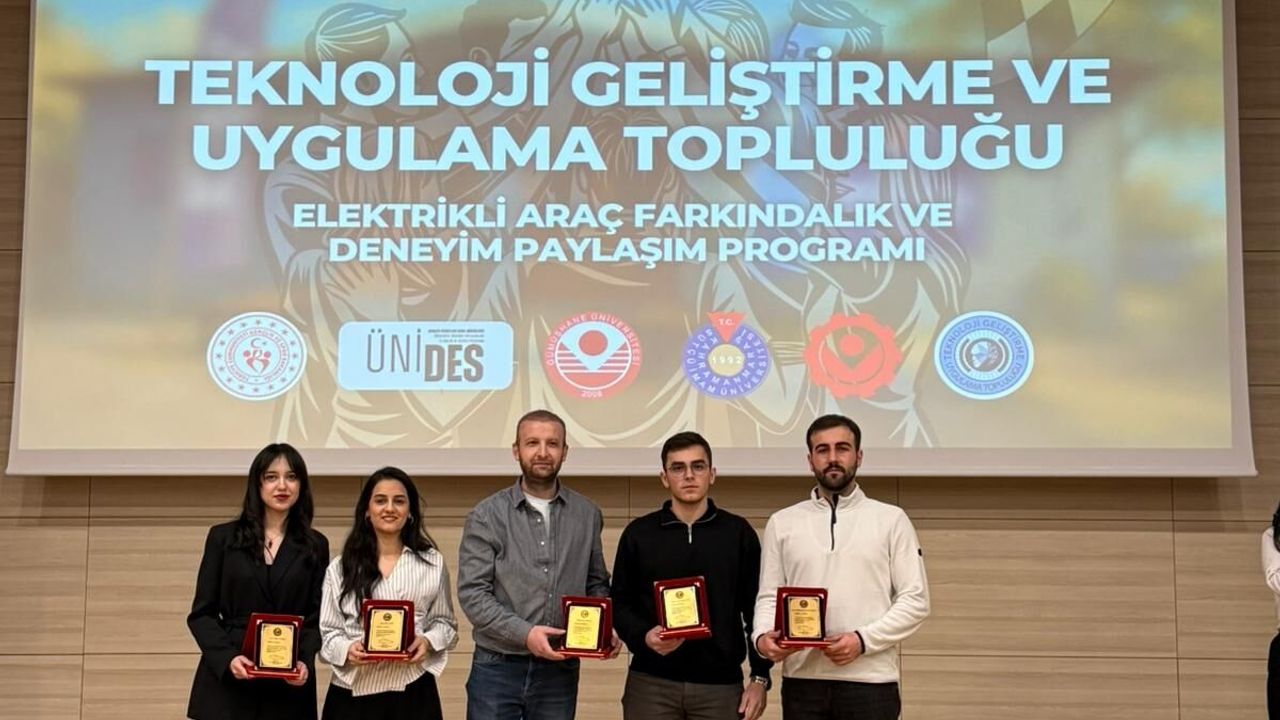 GÜ'de Elektrikli Araç Farkındalık ve Deneyim Paylaşımı Yapıldı