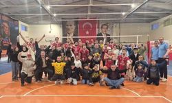 Ünsal Group Şiran Akademispor’dan Tarihi Geri Dönüş: Efeler Ligi Kapısı Aralandı