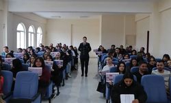 Şiran’da Geleceğin Sağlıkçılarına Jandarma’dan "Güvenli Gelecek" Eğitimi