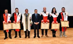 Gümüşhane Üniversitesi’nin Tarihi Günü: Hem Ödül Hem Berat Töreni