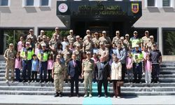 Minik Yüreklerden Jandarmaya Anlamlı Mektup