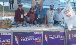 Gümüşhaneli Yazar Enes Akhan'ın Eserlerine Kocaeli'de Yoğun İlgi