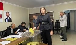108 Oyun Tamamını Aldı! Belgin Öktem Yeniden YENİ Parti Merkez İlçe Başkanı