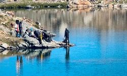 Zirvede Müzik Ziyafeti: Gümüşhane Dağlarında Cura Dinleyip Kar Üzerinde Yürüdüler