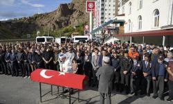 Tedavi Gördüğü Hastanede Hayatını Kaybeden Kıbrıs Gazisi Kullukçu Toprağa Verildi