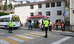 Gümüşhane İl Emniyet Müdürlüğü’nden Okul Çevrelerinde Kapsamlı Huzur Uygulaması
