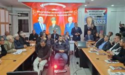 Belediye Başkanı Vedat Soner Başer MHP Gümüşhane İl Başkanlığı’nda Sunum Yaptı