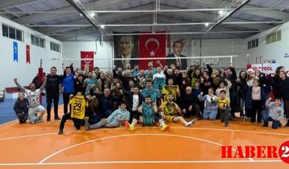 Şiran  Akademi Çekişmeli maçı kazandı