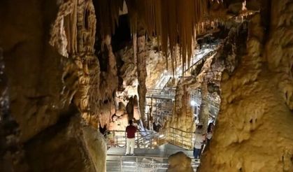 Gümüşhane'nin "Yeraltı Sarayı" 110 bin ziyaretçiyi ağırladı