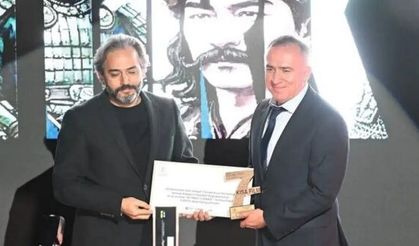 Gümüşhaneli senarist Elvan Ezber, en iyi senaryo ödülünü aldı