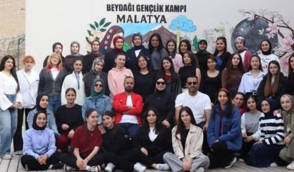 Gençler, teknoloji ve girişimcilik kampında buluştu