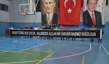 Türk Eğitim-Sen Kelkit Şubesi’nden Örnek Davranış: Voleybol Maçı Anma Törenine Dönüştü