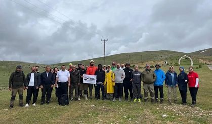 Gümüşhane Dağlarında Renk Cümbüşü: Karların Arasından Fışkıran Sarı Bahar