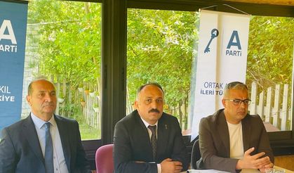 Anahtar Parti Kurmayları Gümüşhane Yerel Basını ile Bir Araya Geldi