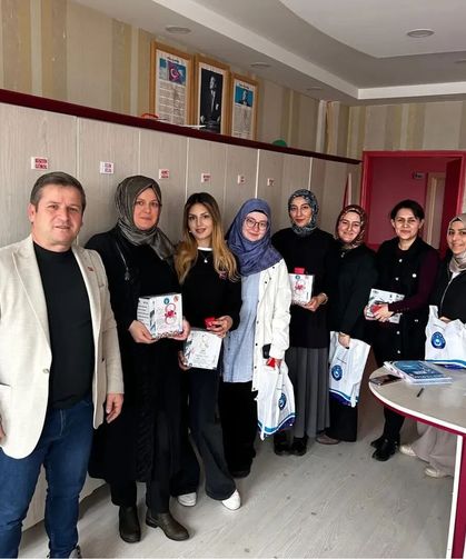 Türk Eğitim-Sen Kelkit’ten Kadın Eğitimcilere Anlamlı Jest: Nostalji ve Vefa Bir Arada