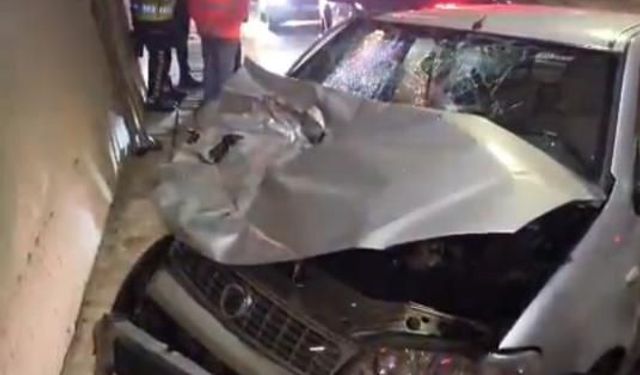 Yeni Zigana Tüneli’nde Trafik Kazası: Yaşlı Çift Araçta Sıkıştı