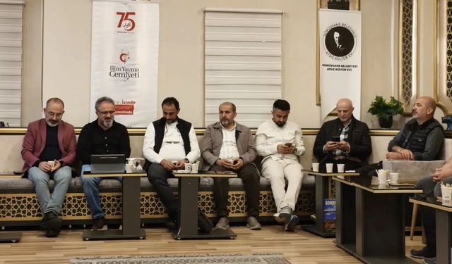 Gümüşhane'de Din ve Bilim İlişkisi Tartışıldı: "Bilim Fiziki Evreni, Din Anlam Arayışını İnceler"