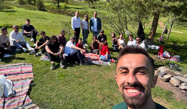 Gazetecilik Bölümü Akademisyenleri ve Öğrencileri Piknik'de Bir Araya Geldi