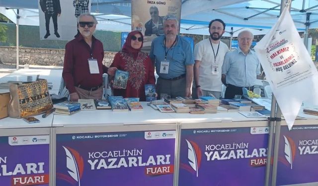Gümüşhaneli Yazar Enes Akhan'ın Eserlerine Kocaeli'de Yoğun İlgi