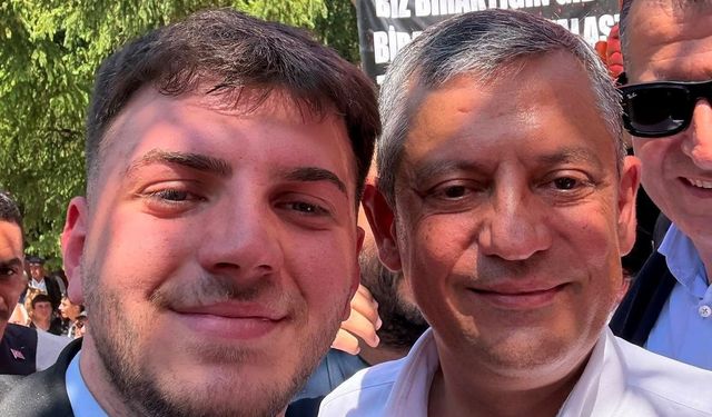 Özgür Özel'e Destek Veren CHP Gümüşhane Gençlik Kolları Başkanı İstifa Etti