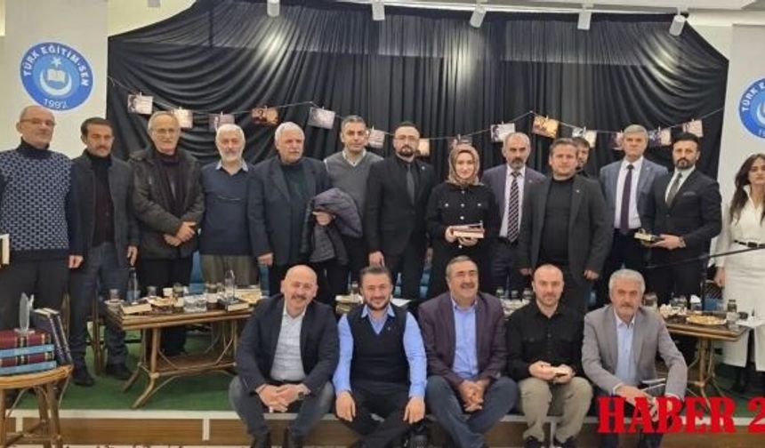 Gümüşhane’de mısralar geçidi: Türk Eğitim-Sen’den Harşit Kelkit Vadi Şiir Akşamları programı