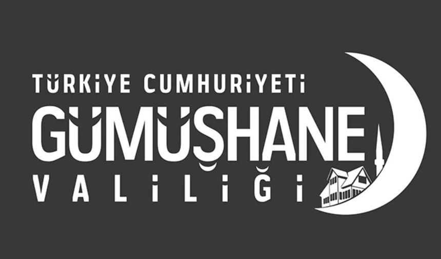 Gümüşhane'de etkili olan yoğun kar yağışı ve buzlanma riski nedeniyle 26 Şubat Perşembe günü eğitime ara verildi. Valilik kararıyla okullar tatil edilirken, hamile, engelli ve küçük çocuklu kadın çalışanlara idari izin hakkı tanındı.