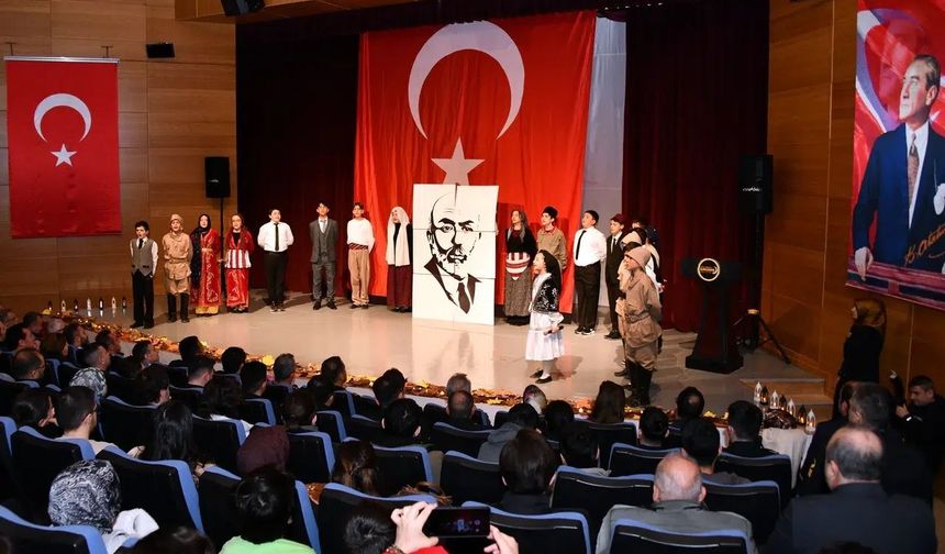 Gümüşhane’de İstiklal Marşı’nın 105. Yılı: "Ezbere Değil Yürekle" Selamladılar