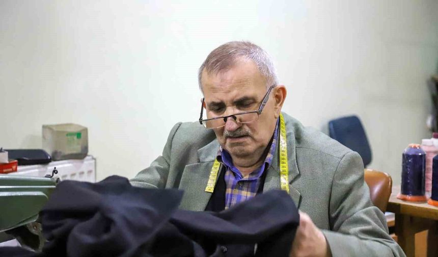 Gümüşhane’nin Yarım Asırlık Çınarı: Terzi İlyas Aslan’dan "Meslek Aşkı" Dersi