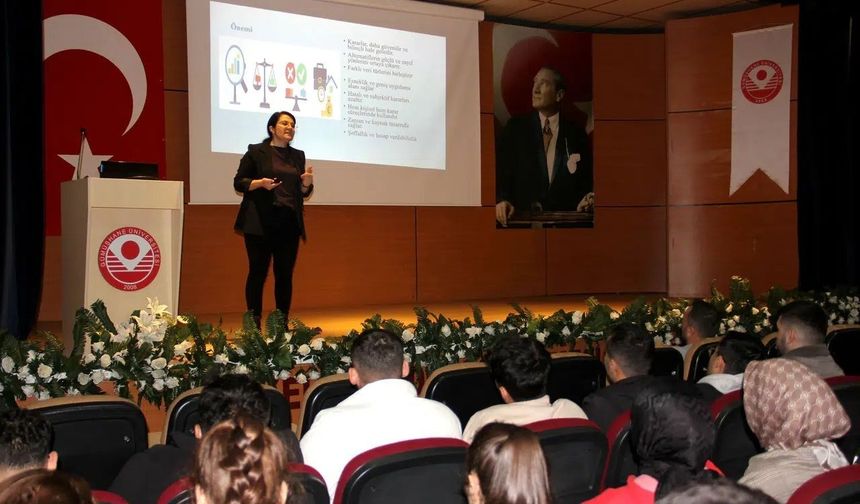 Kelkit’te Bilimsel Karar Verme Dönemi: Öğrencilere "Staj Yeri" Algoritması Eğiti