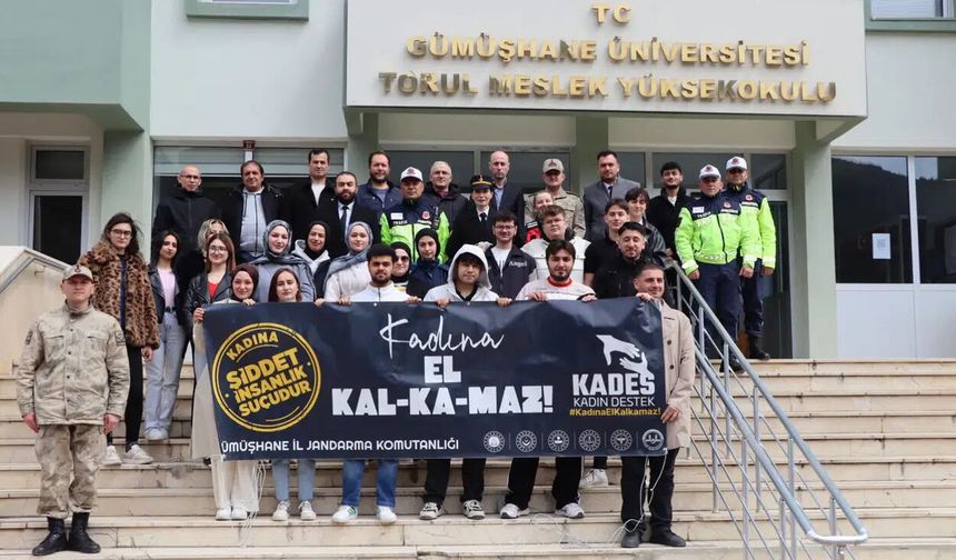 Gümüşhane Jandarması'ndan Üniversitelilere "Güvenli Gelecek" Eğitimi