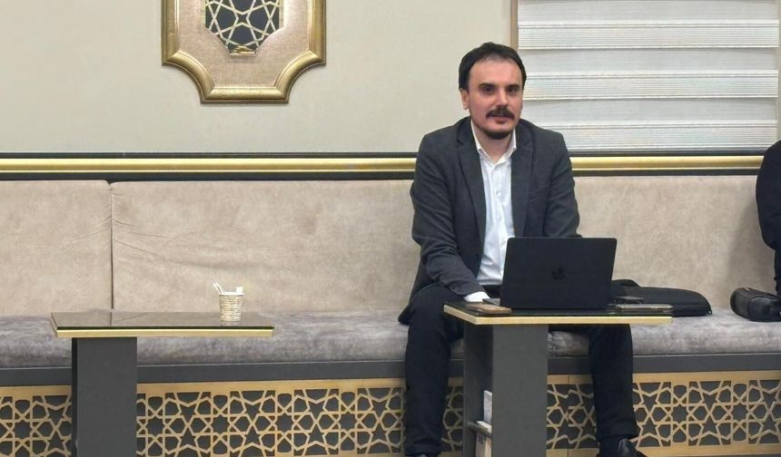 Bilim Kafe’de Reklam ve Tüketim Kültürü Konuşuldu