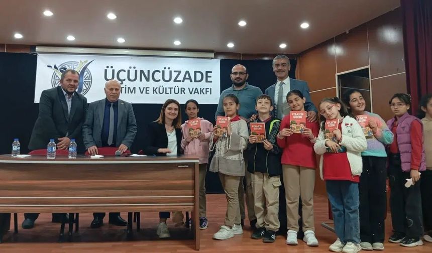Köse'de Okuyucu-Yazar Buluşması: Kitap Okuma Yarışmasında Büyük Ödül Sahibini Buldu
