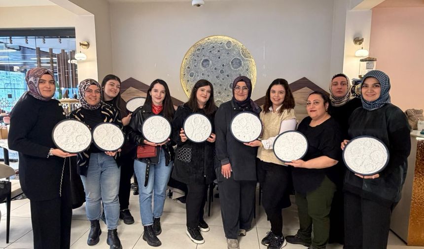 Gümüşhane’de Dolunay Işığında Sanat Yolculuğu: Düşler Atölyesi’nden İlham Veren Buluşma