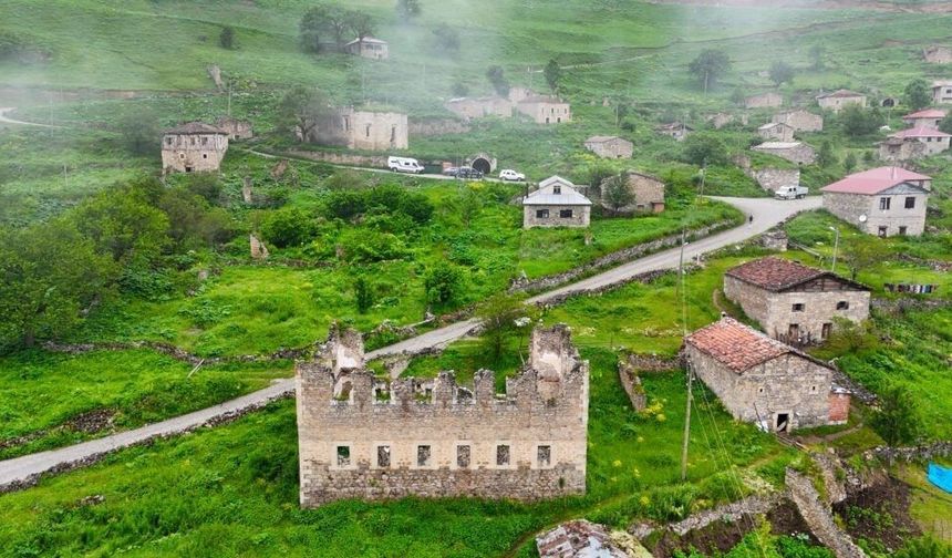 Santa Harabeleri'ne İlk Kez Gelen Profesyonel Rehberler Hayran Kaldı