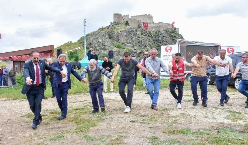 Tarih, Kültür ve Eğlence Bir Arada: 3. Kov Kalesi Festivali Gerçekleştirildi