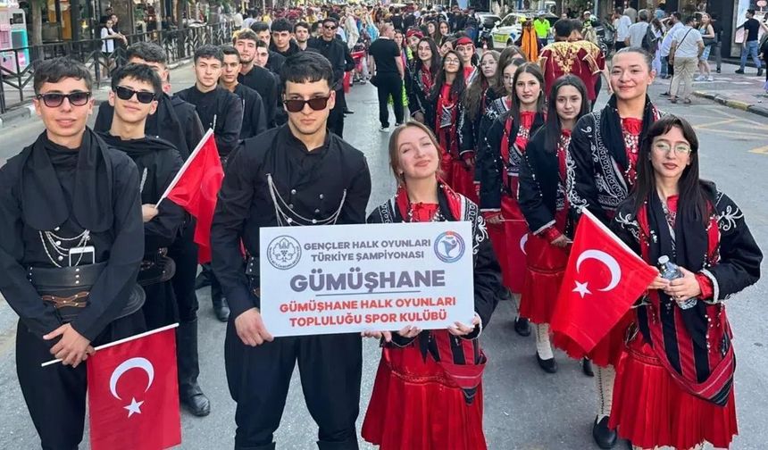 "Horon Bizumdur" Dediler, Guinness Rekorunu Gümüşhane ile Birlikte Kırdılar