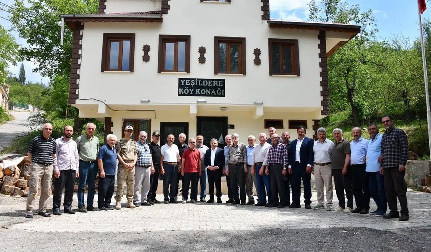 Vali Cevdet Atay, Yeşildere Köyünde Vatandaşların Taleplerini Dinledi