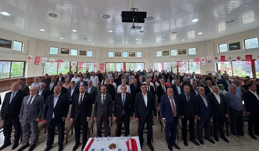 MHP Kürtün İlçe Kongresi Yapıldı: Bekir Kumaş Yeniden Başkan Seçildi