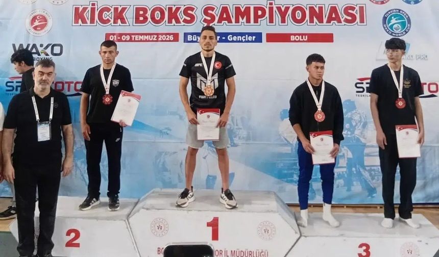 Gümüşhane'ye Türkiye İkinciliği Gururu: Orhan Aktaş Kürsüde!