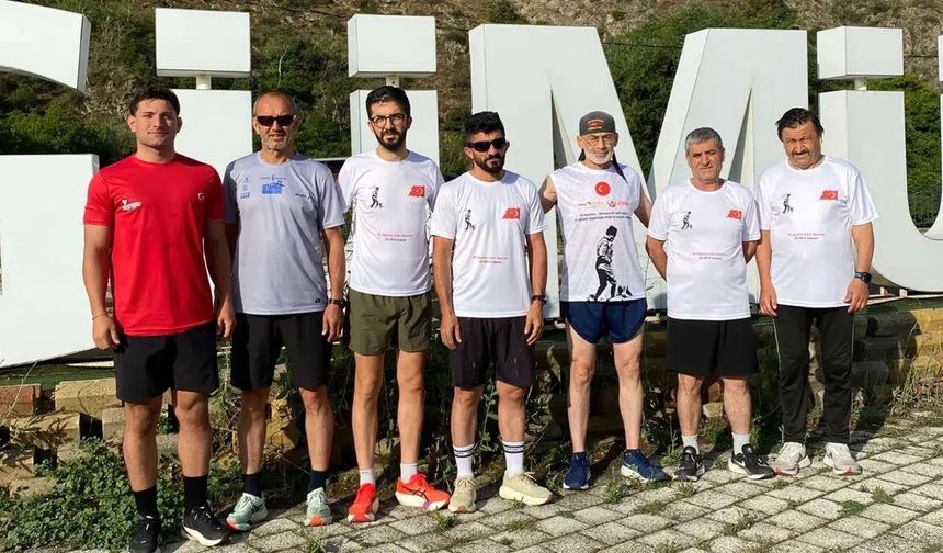 Gümüşhane'de 30 Ağustos’a Özel 30.08 Kilometrelik Tarihi Zafer Koşusu