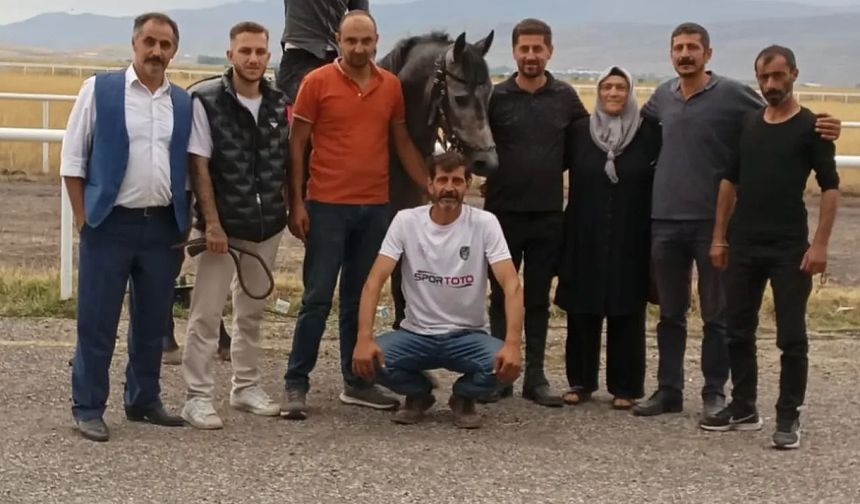 Gümüşhane Temsilcisi "Çankaya" Erzurum Rahvan Yarışları’nda 3. Oldu