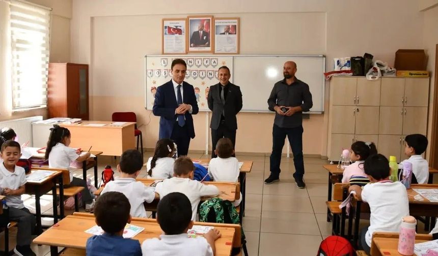 Gümüşhane’de Uyum Haftası Coşkusu: İl Müdürü Şener Doğan Miniklerle Buluştu