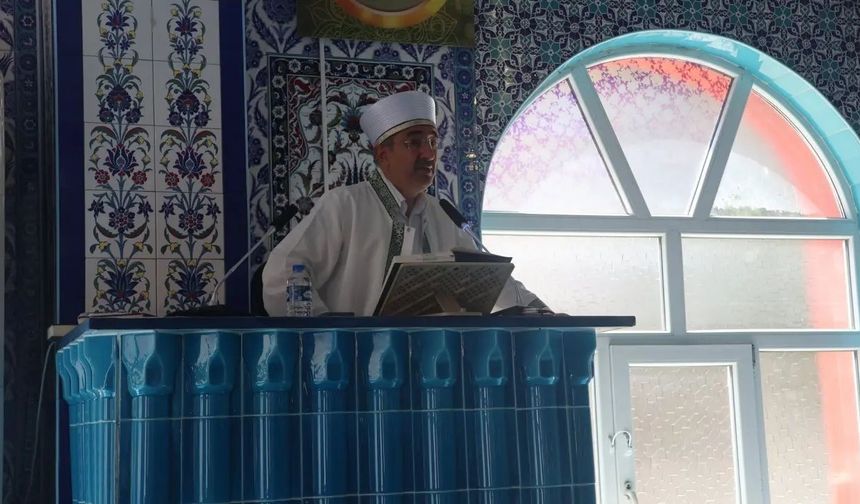 Kemaliye Camii’nde Manevi İklim: Hz. Peygamber’in Güzel Ahlakı Anlatıldı