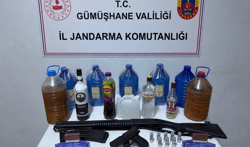 Belen Köyündeki Adrese Şok Baskın: Litrelerce Kaçak Sıvı Ve Ruhsatsız Tabanca Ele Geçirildi