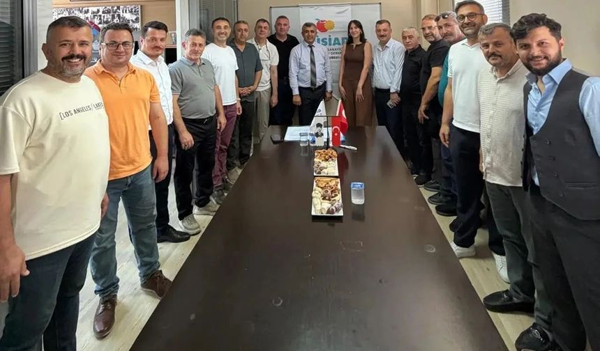 GÜSİAD Bursa Şubesinde Fatih Köse Güven Tazeledi: 3 Yıllık Yeni Dönem Başladı