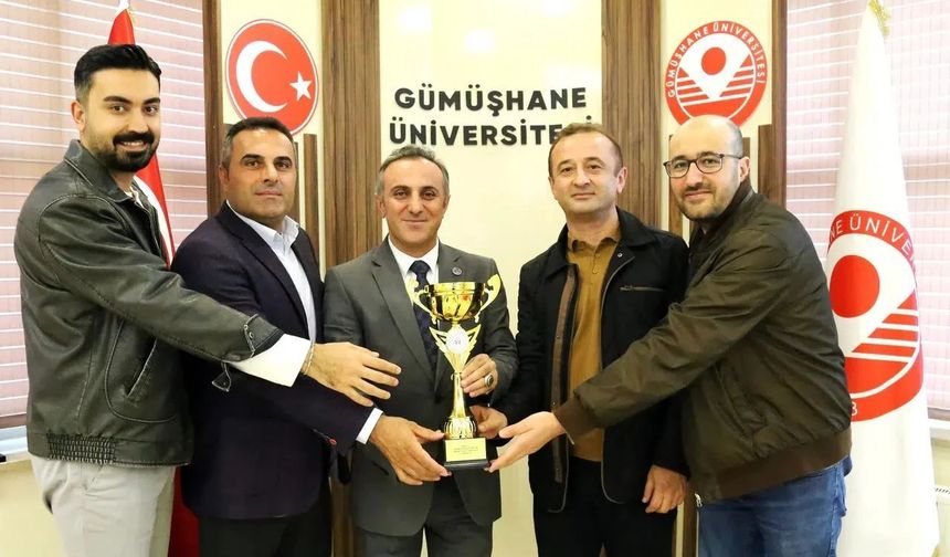 Gümüşhane Üniversitesi Personel Takımı Masa Tenisinde İl Şampiyonu Oldu