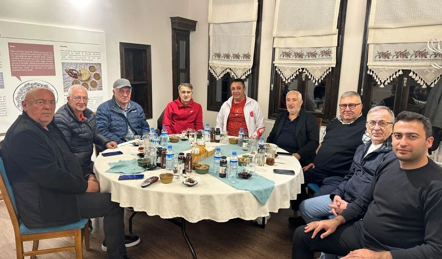 Gümüşhane Belediye Başkanı Vedat Soner Başer Şenol Güneş Ve Heyetini Misafir Etti